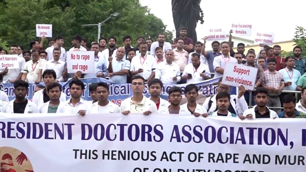 IGIMS doctors hold candle march, seek justice over Kolkata doctor's rape, murder