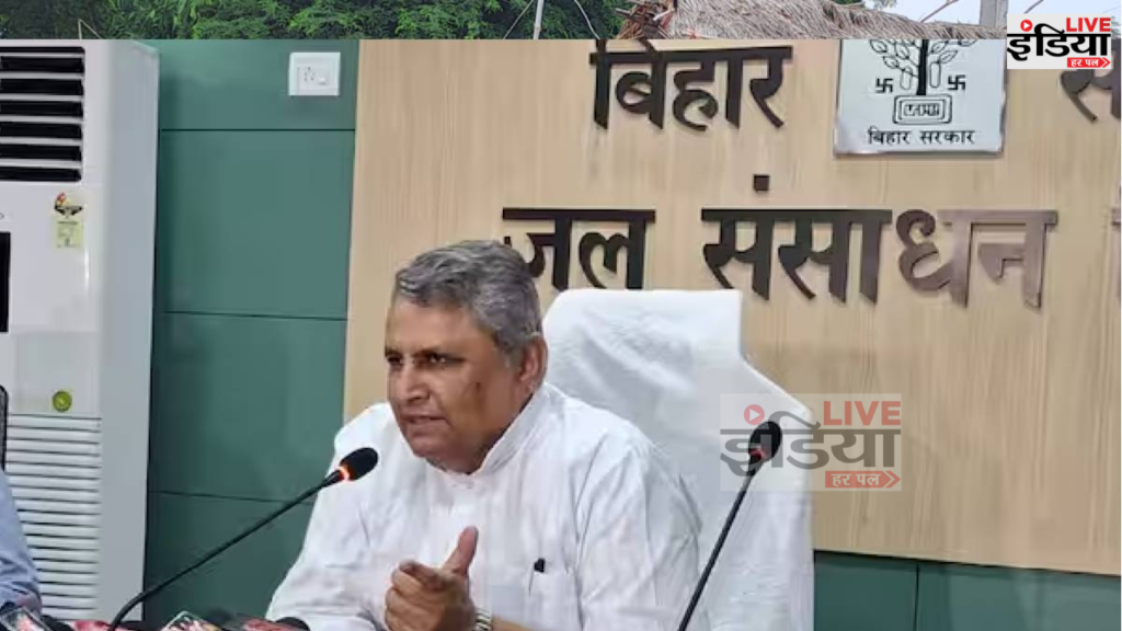 Bihar Flood: विजय चौधरी ने बताया बाढ़ से निपटने का पूरा प्लान Bihar Flood पर प्रेस वार्ता करते जल संसाधन मंत्री विजय कुमार चौधरी